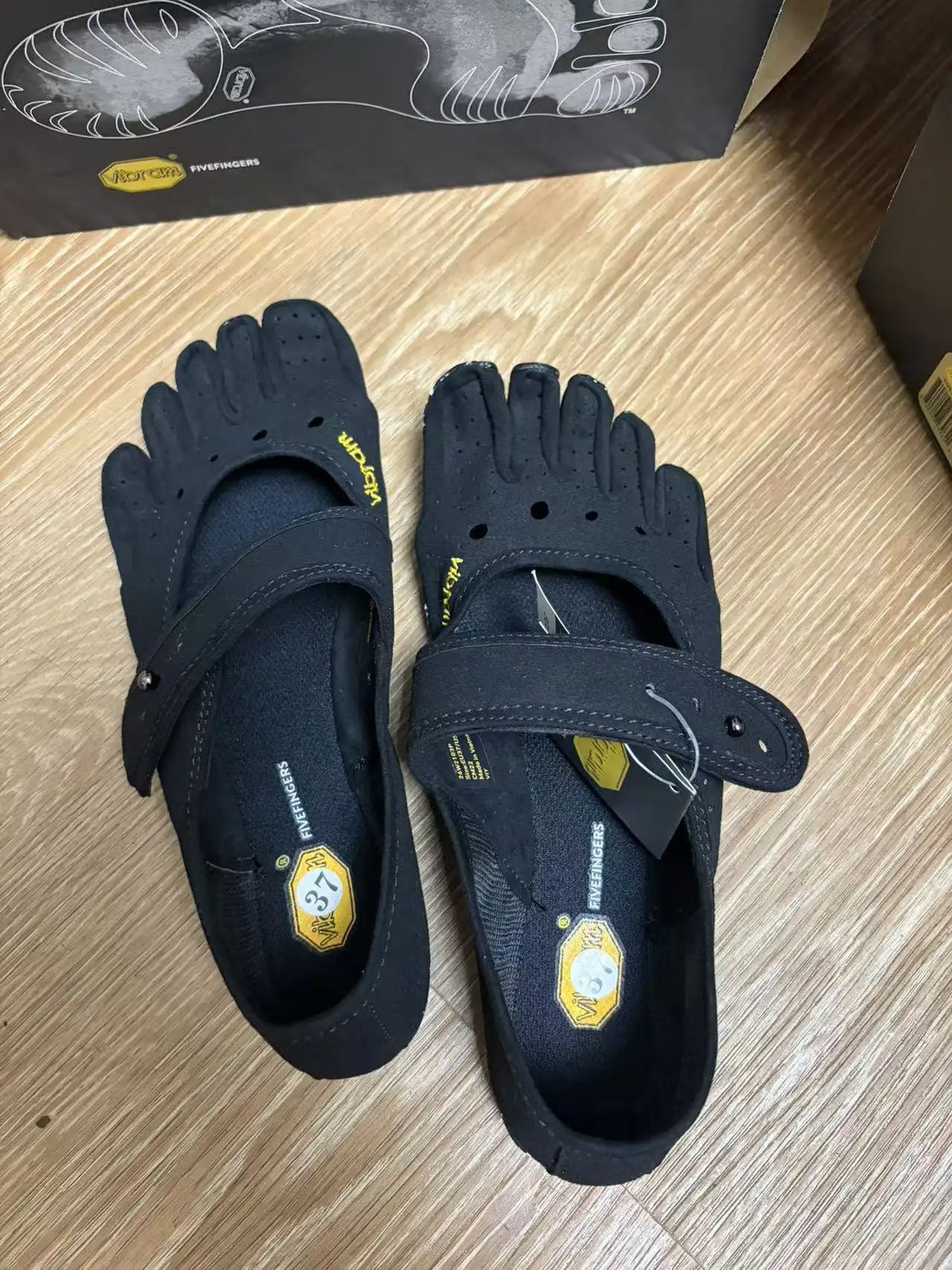 Women Five Toe Barefoot Shoes Adjustable Strap For Yoga Training