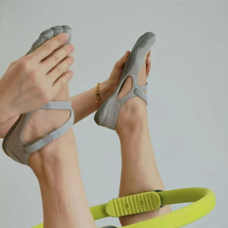 Women Barefoot Five Toe Lightweight Breathable Non Slip Training Shoes